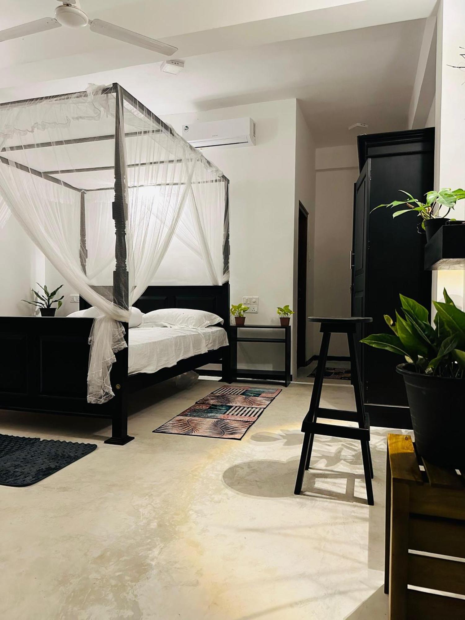 La Fiesta Bed & Breakfast Weligama Dış mekan fotoğraf