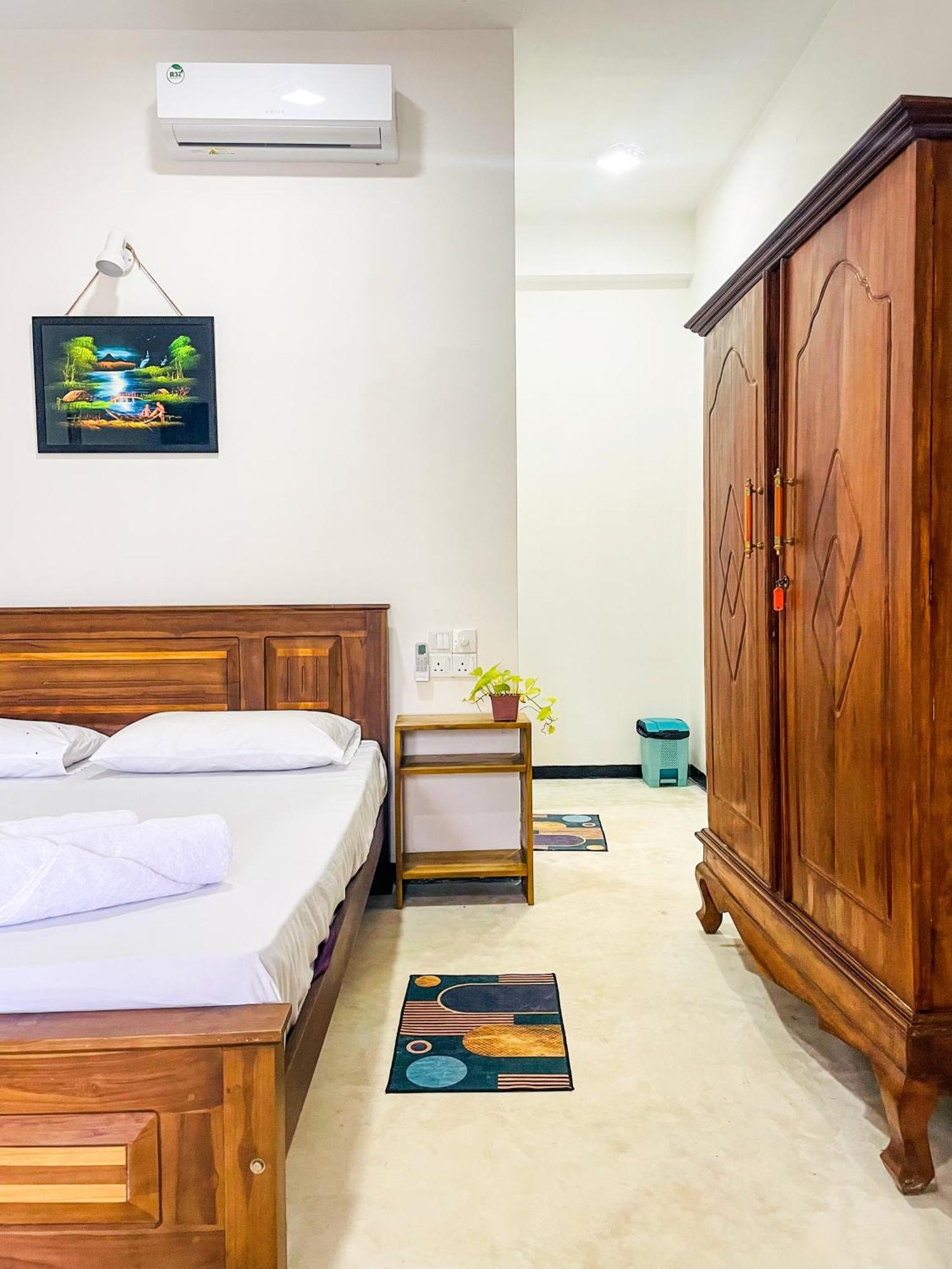 La Fiesta Bed & Breakfast Weligama Dış mekan fotoğraf